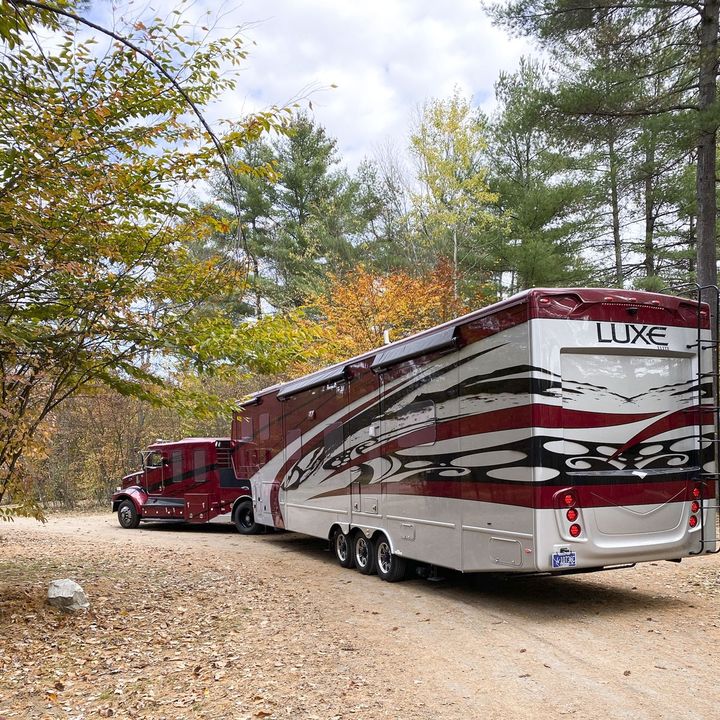 cliffords front living fifth wheel