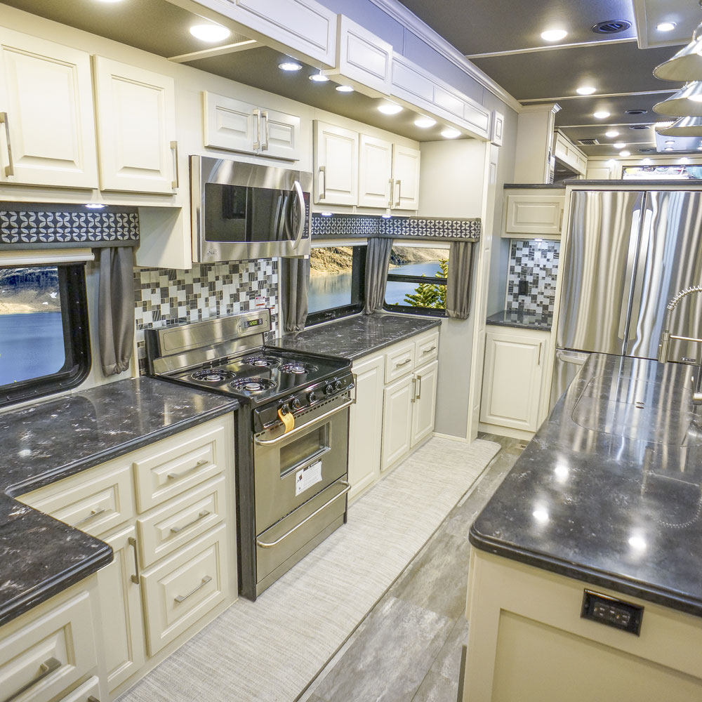 front living kitchen