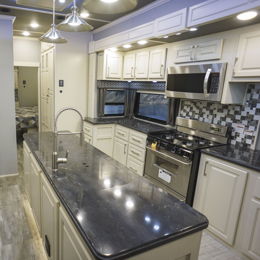 front living kitchen dinette